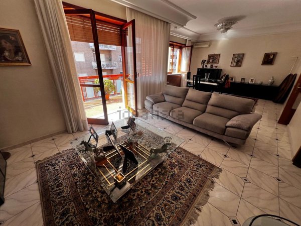 appartamento in vendita a Napoli in zona Capodimonte / Colli Aminei