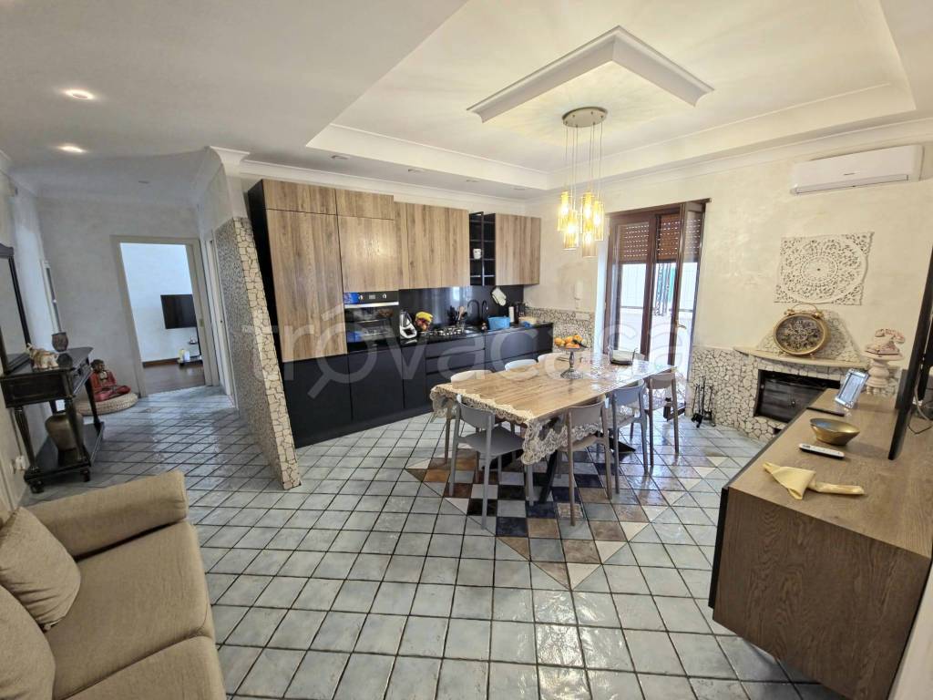 appartamento in vendita a Napoli in zona Fuorigrotta