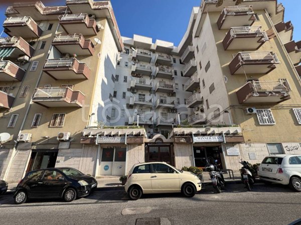 appartamento in vendita a Napoli in zona Fuorigrotta