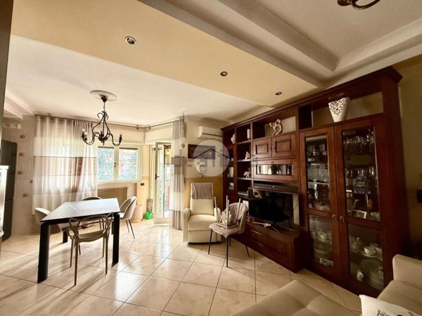 appartamento in vendita a Napoli in zona Scampia