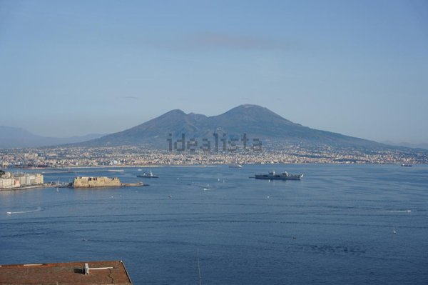 appartamento in vendita a Napoli in zona Posillipo
