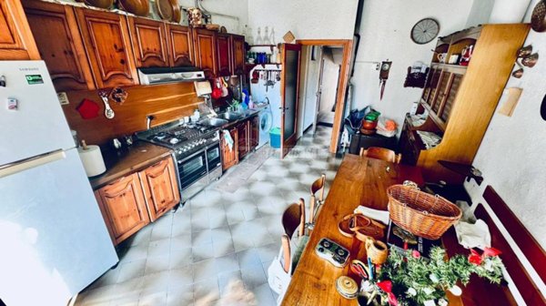 appartamento in vendita a Napoli in zona Fuorigrotta