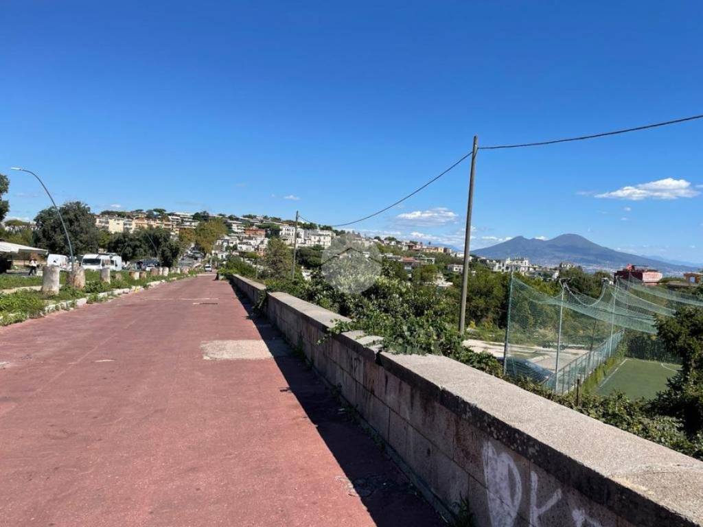 casa indipendente in vendita a Napoli in zona Posillipo