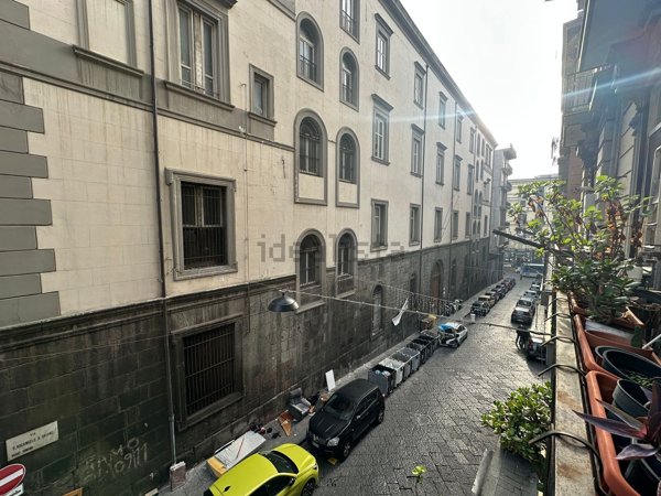 appartamento in vendita a Napoli in zona Pendino / San Giuseppe