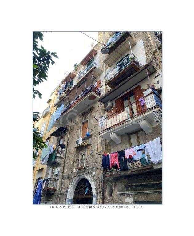 appartamento in vendita a Napoli in zona San Ferdinando