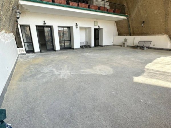 appartamento in vendita a Napoli in zona Posillipo