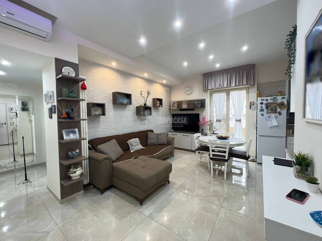 appartamento in vendita a Napoli in zona Fuorigrotta