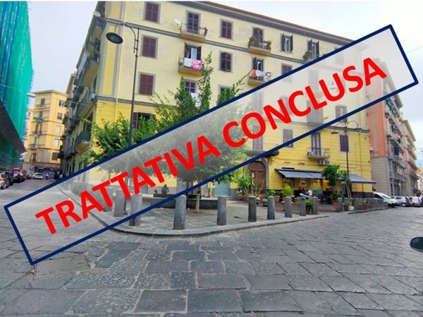 appartamento in vendita a Napoli in zona Chiaia