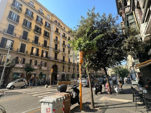 negozio in vendita a Napoli