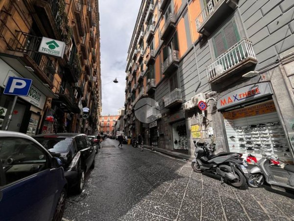 negozio in vendita a Napoli