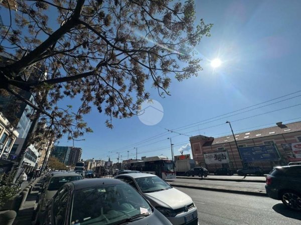 negozio in vendita a Napoli