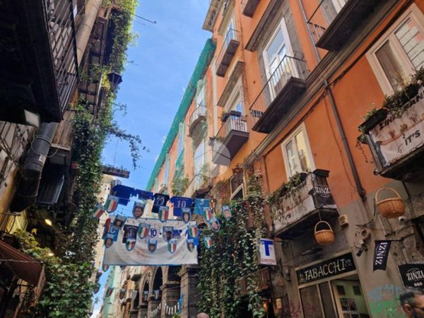 negozio in vendita a Napoli