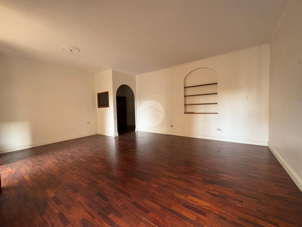 appartamento in vendita a Napoli in zona Arenella