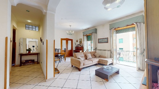 appartamento in vendita a Napoli in zona Arenella