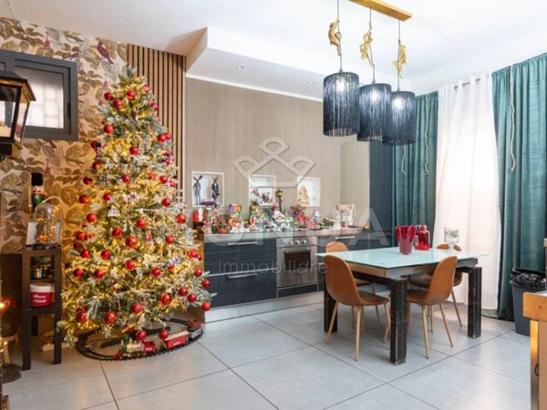 appartamento in vendita a Napoli in zona San Ferdinando