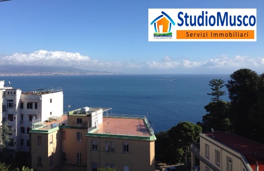 appartamento in vendita a Napoli in zona Posillipo
