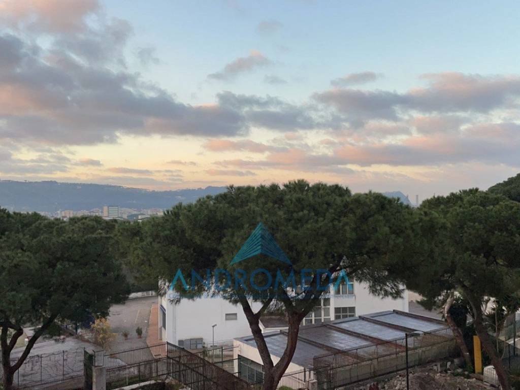 appartamento in vendita a Napoli in zona Fuorigrotta