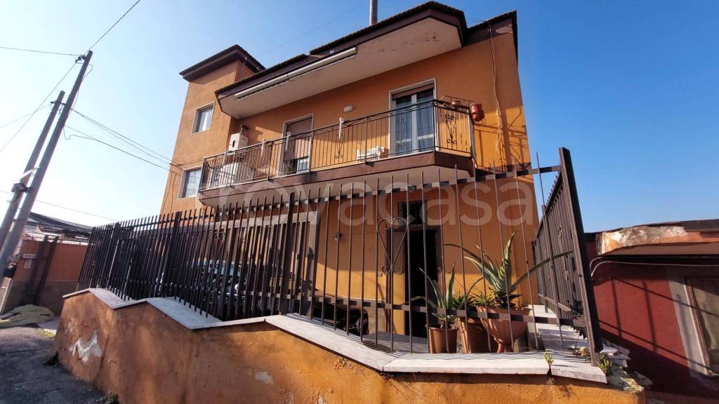 appartamento in vendita a Napoli in zona Ponticelli