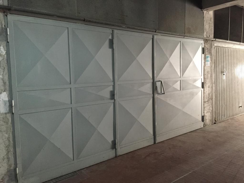 ufficio in vendita a Napoli in zona Arenella