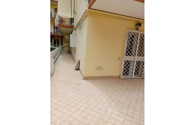 appartamento in vendita a Napoli in zona Pianura