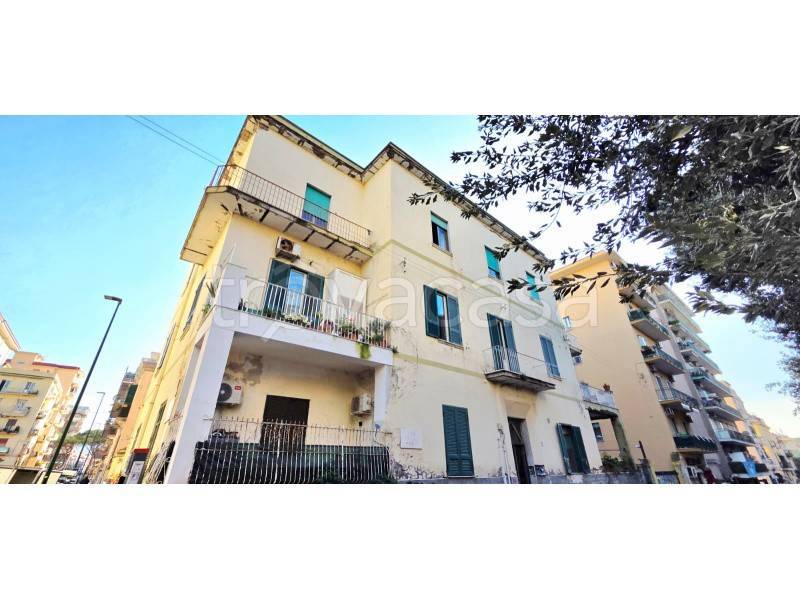 appartamento in vendita a Napoli in zona Bagnoli
