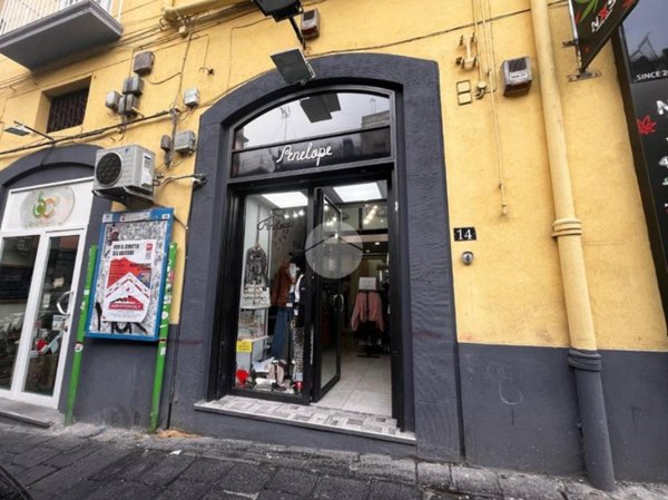 negozio in vendita a Napoli