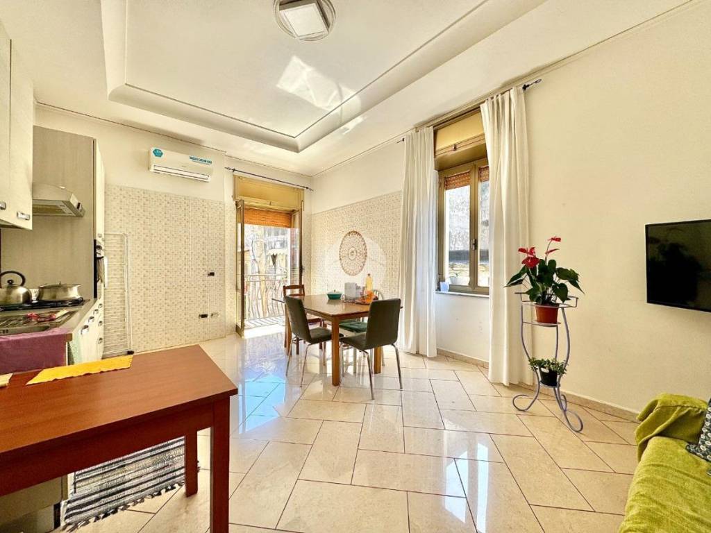 appartamento in vendita a Napoli