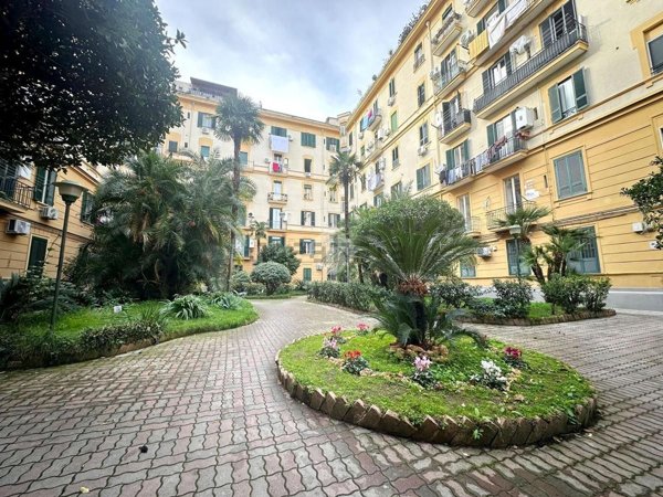 appartamento in vendita a Napoli