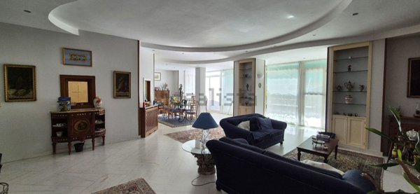 appartamento in vendita a Napoli in zona Capodimonte / Colli Aminei