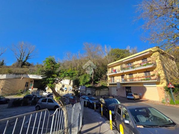 appartamento in vendita a Napoli in zona Arenella