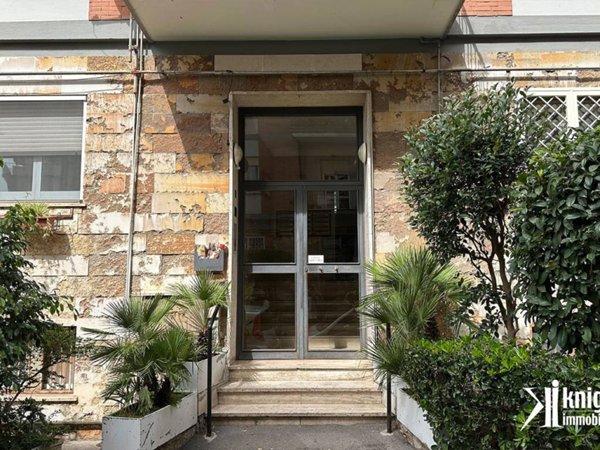 appartamento in vendita a Napoli in zona Bagnoli