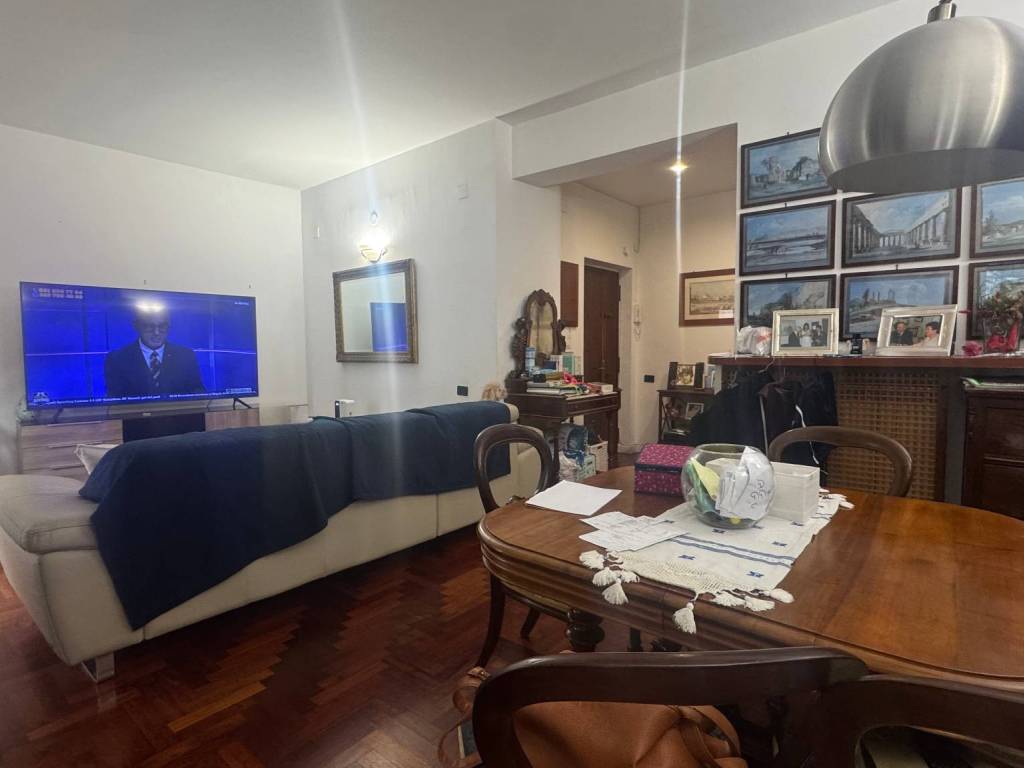 appartamento in vendita a Napoli in zona Arenella