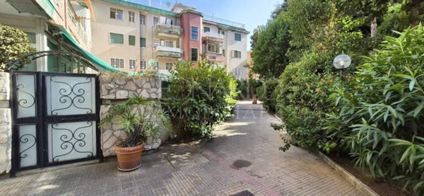 appartamento in vendita a Napoli in zona Capodimonte / Colli Aminei