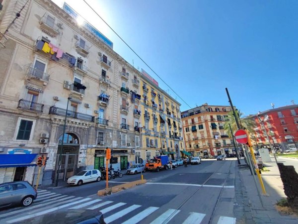 appartamento in vendita a Napoli in zona Pendino / San Giuseppe