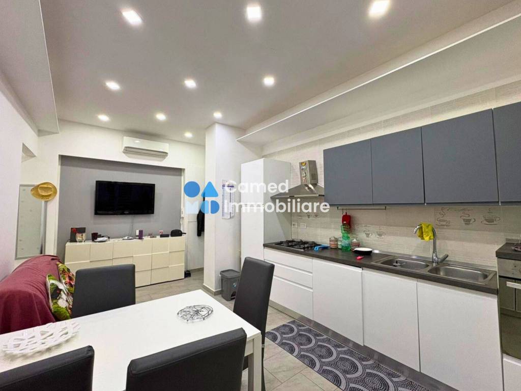 appartamento in vendita a Napoli in zona Fuorigrotta