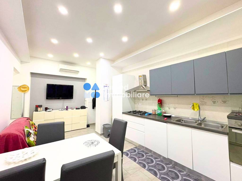 appartamento in vendita a Napoli in zona Fuorigrotta