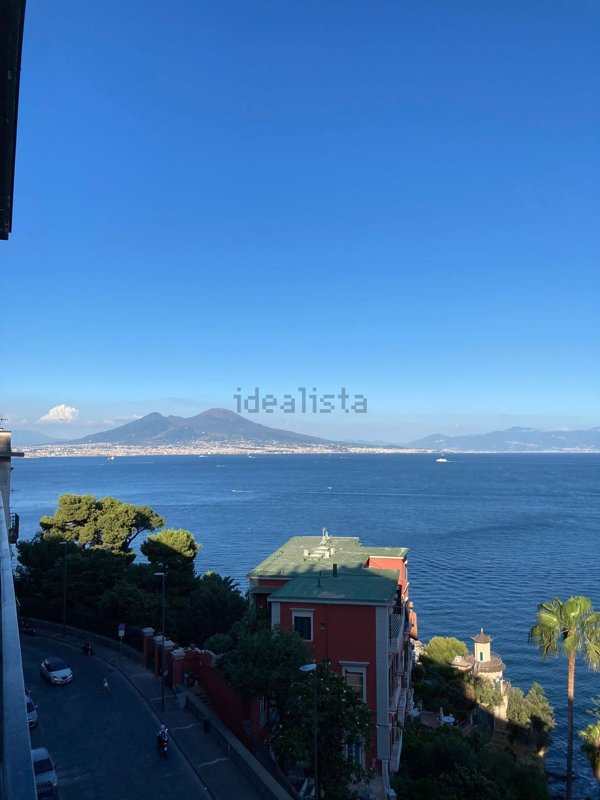 appartamento in vendita a Napoli in zona Posillipo