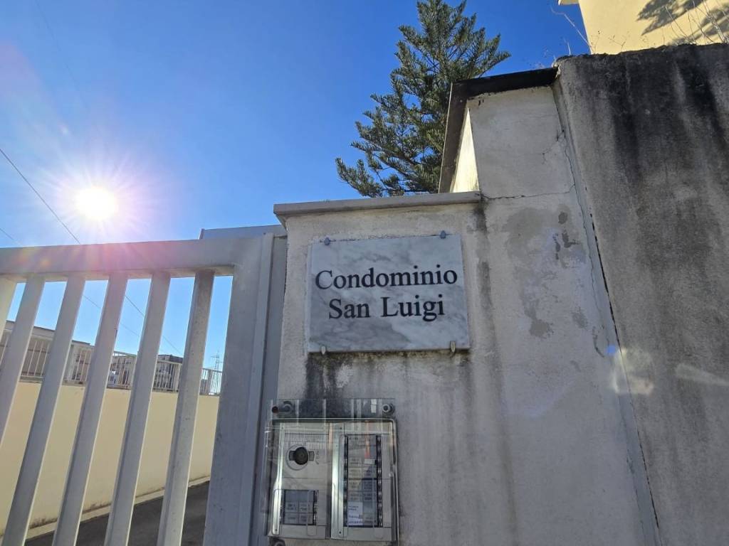 appartamento in vendita a Napoli in zona Pianura