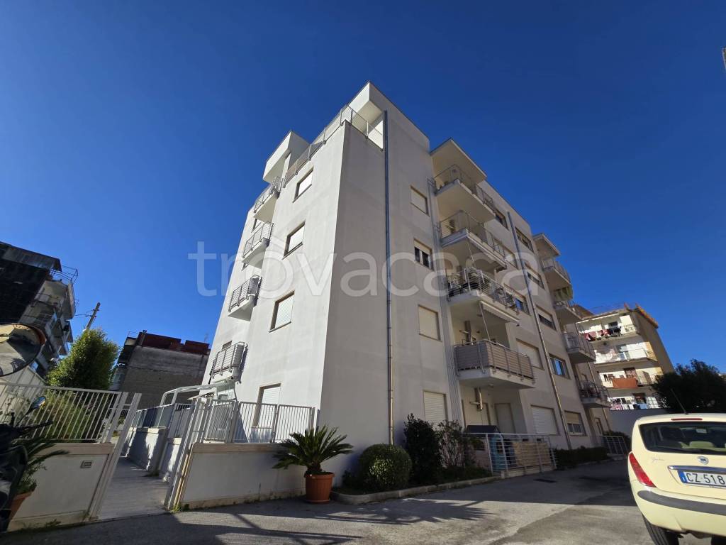appartamento in vendita a Napoli in zona Pianura