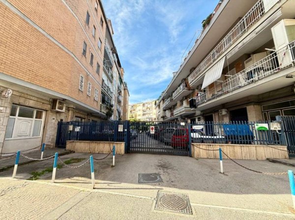 appartamento in vendita a Napoli in zona Soccavo