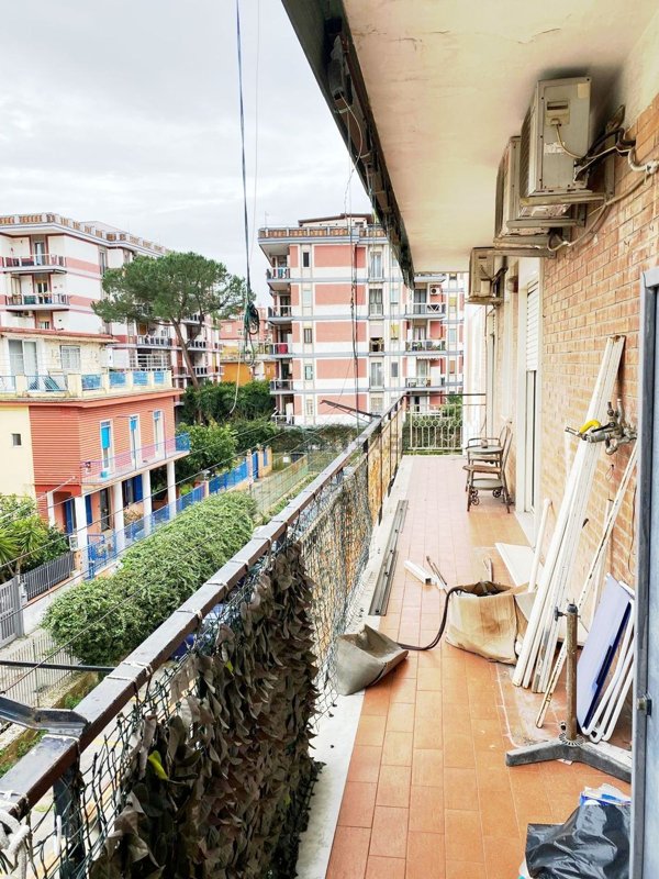 appartamento in vendita a Napoli in zona Soccavo