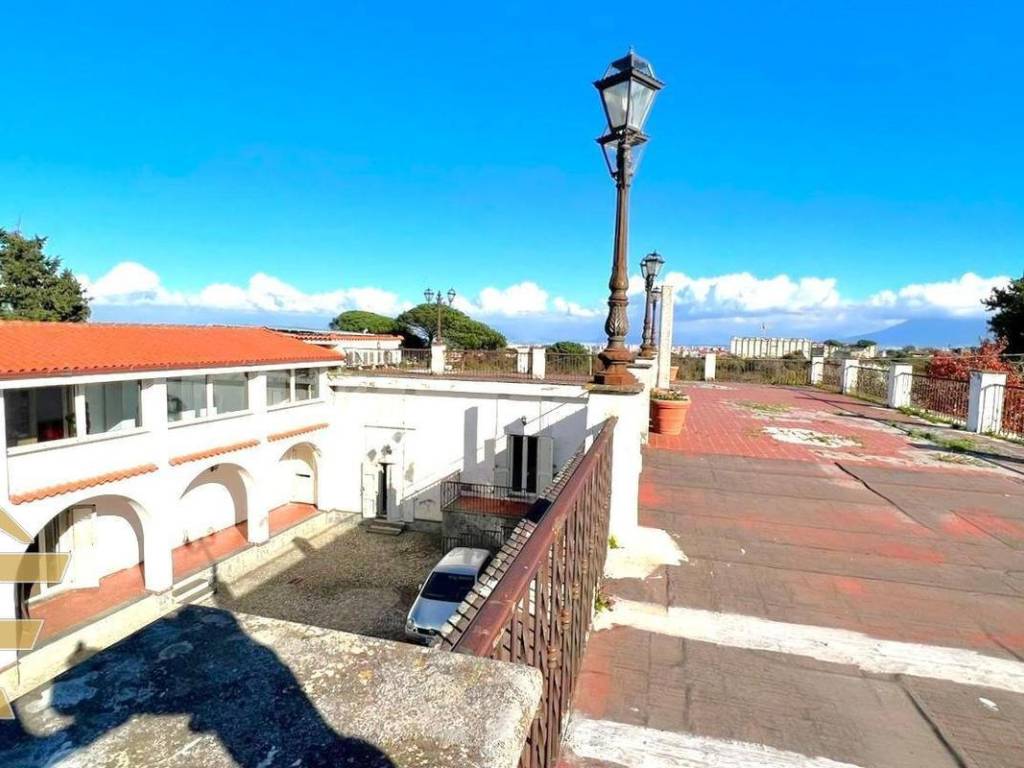 casa indipendente in vendita a Napoli in zona Piscinola