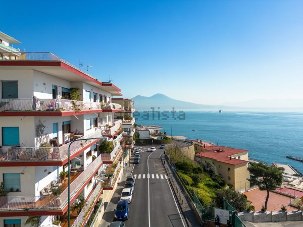 appartamento in vendita a Napoli in zona Posillipo