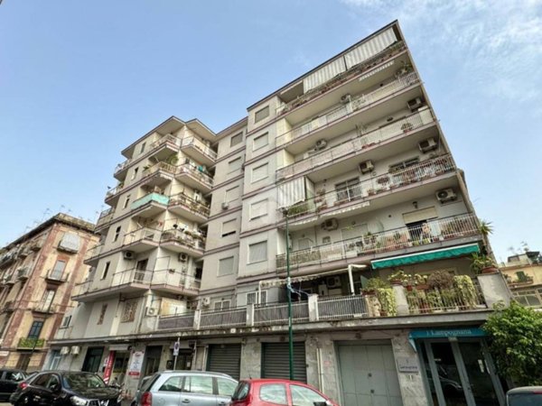appartamento in vendita a Napoli in zona Vicaria