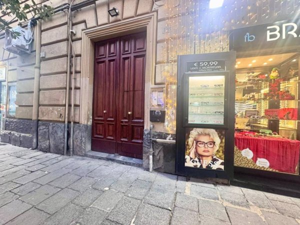 appartamento in vendita a Napoli in zona Pendino / San Giuseppe