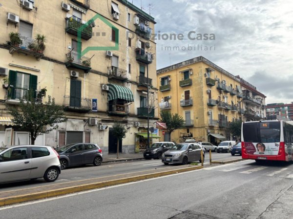 negozio in vendita a Napoli in zona Mercato