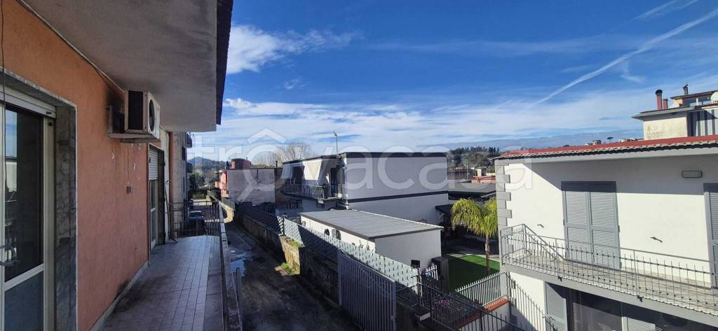 appartamento in vendita a Napoli in zona Pianura