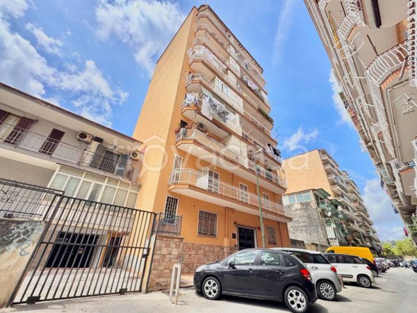 appartamento in vendita a Napoli in zona Pianura