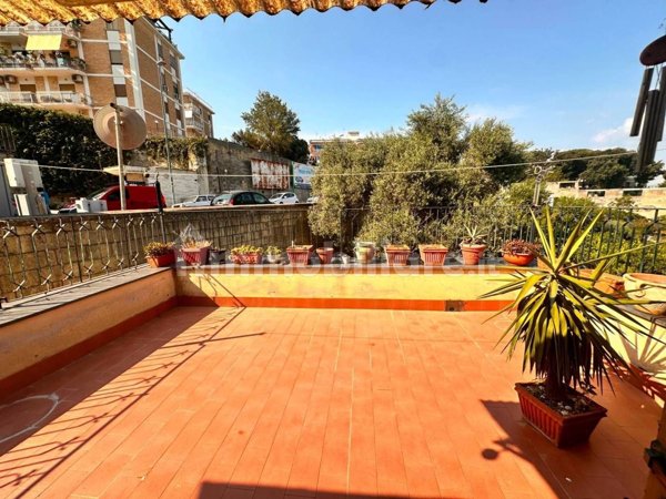 appartamento in vendita a Napoli in zona Posillipo