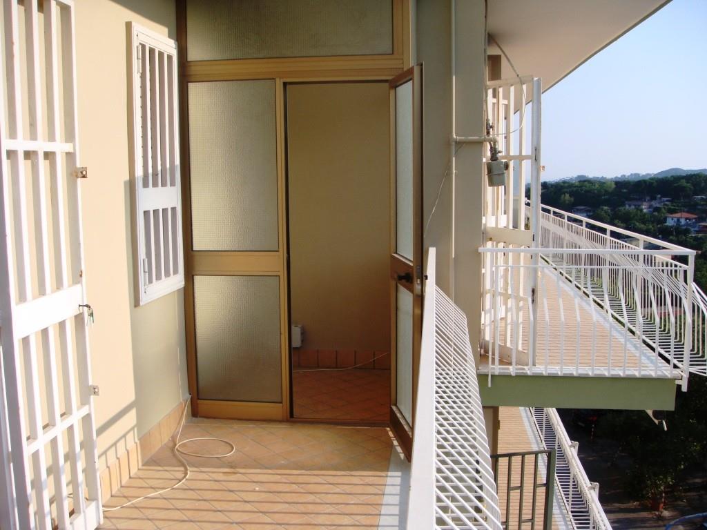 appartamento in vendita a Napoli in zona Pianura